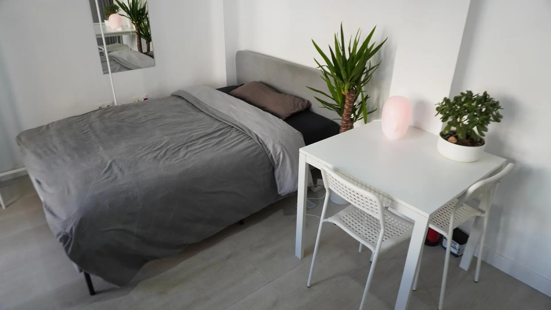 מאלגה Studio Nomad Malasana